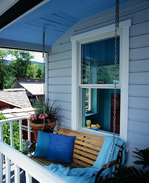 front-porch-swing