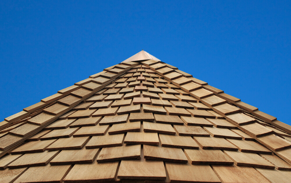 Cedar Shingles Wood Shake Roofs Costs 2019 Modernize