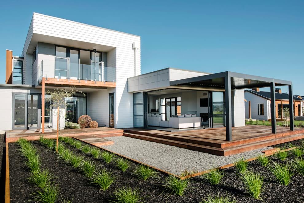 flat-roof-modern-home