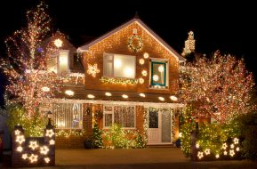 What Christmas Decor is Not Safe for Roofs? - Modernize