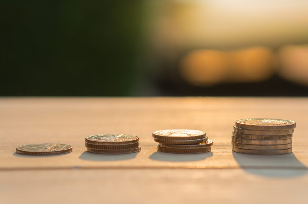 Calculating the True Return on Investment for Your Solar Panel System - Featured Image