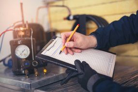 Energy auditor evaluating system