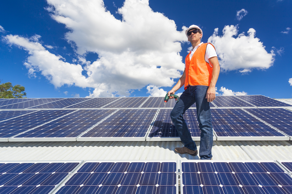 Male-solar-contractor
