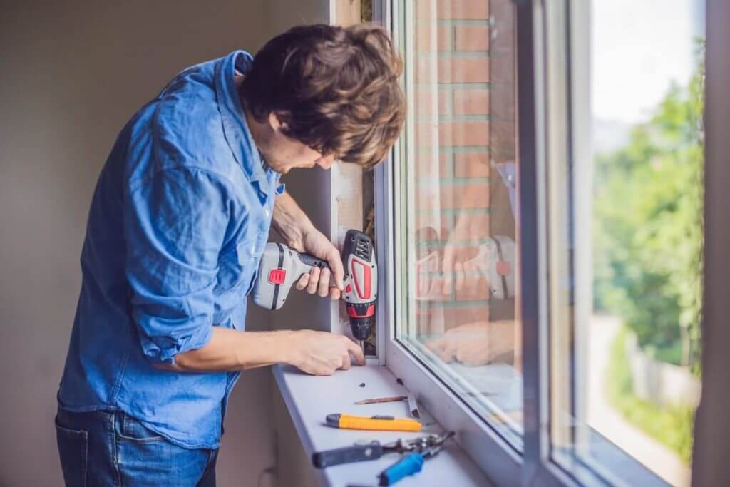 2022 Home Window Replacement Cost Calculator Modernize - Cost Of Replacing A Bathroom Window