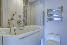 walk-in-tub