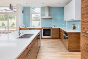 blue-backsplash-kitchen