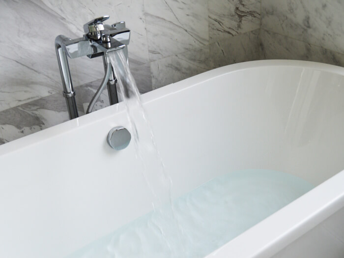 tub-wall-mounted-faucet