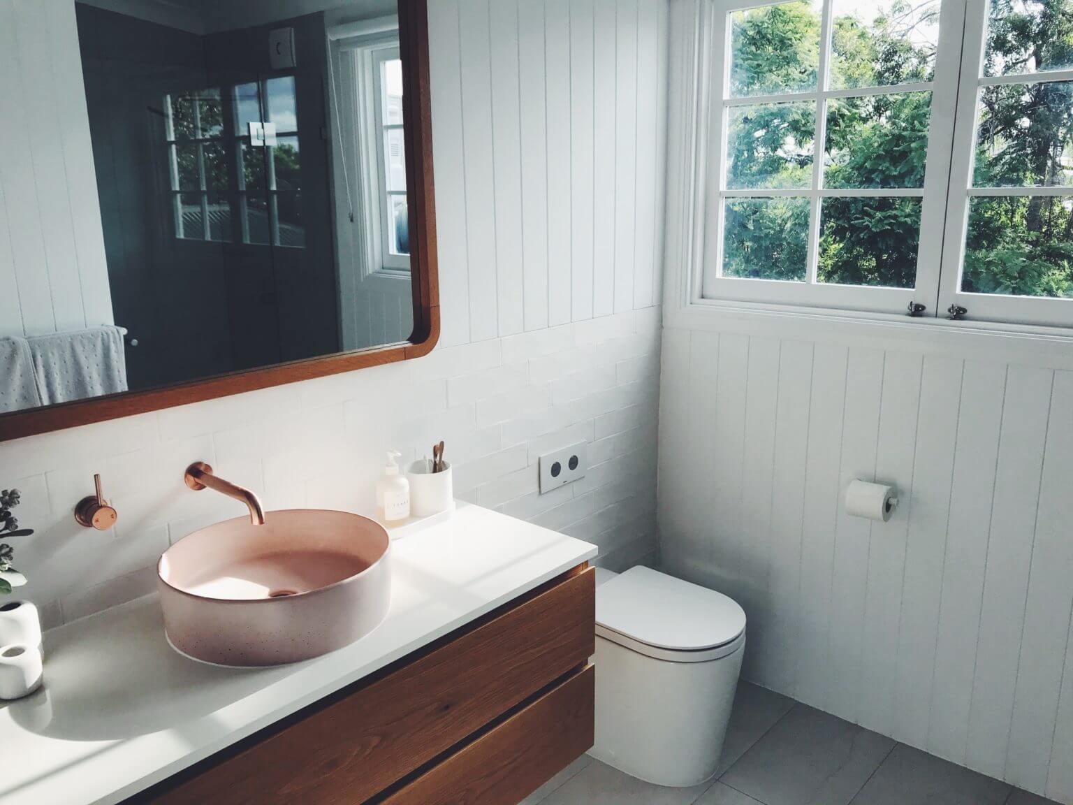 2025 Small Bathroom Remodel Costs, Budgeting Tips & Types
