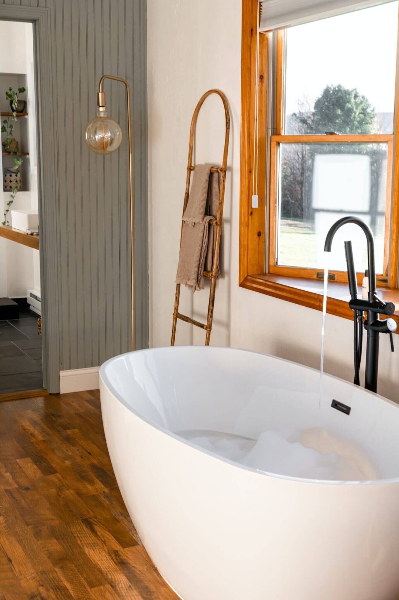 Freestanding Tubs Styles, Trends, and Expert Tips for 2024