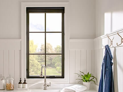 Pella Lifestyle Casement Window