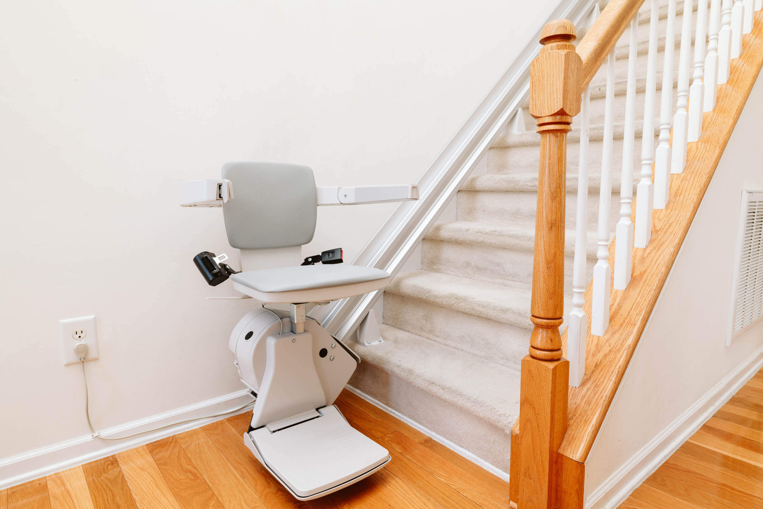 bruno elan straight stairlift