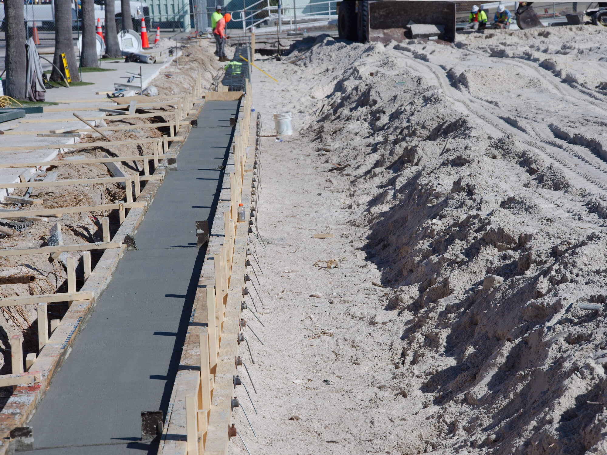 Excavating Florida soil for a new construction